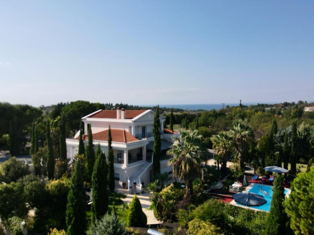 Villa Elena Peraía المظهر الخارجي الصورة
